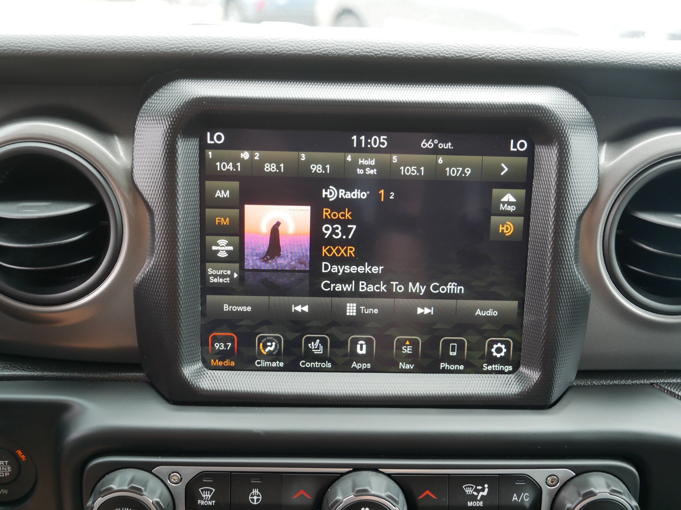 Used 2023 Jeep Wrangler Sport AWD/4WD image 22