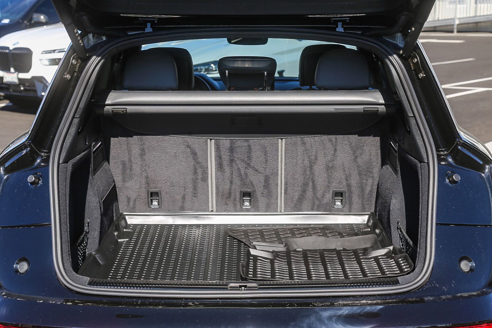 Used 2025 Audi SQ5 Premium Plus image 28