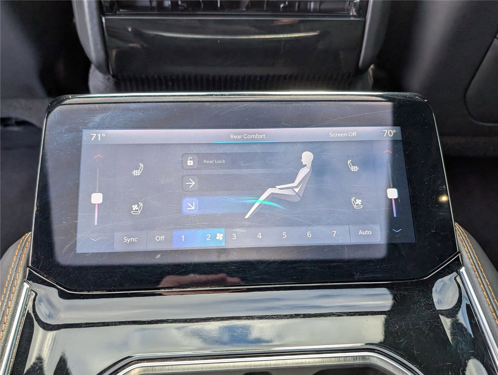 Used 2024 Jeep Grand Wagoneer L Series III image 17