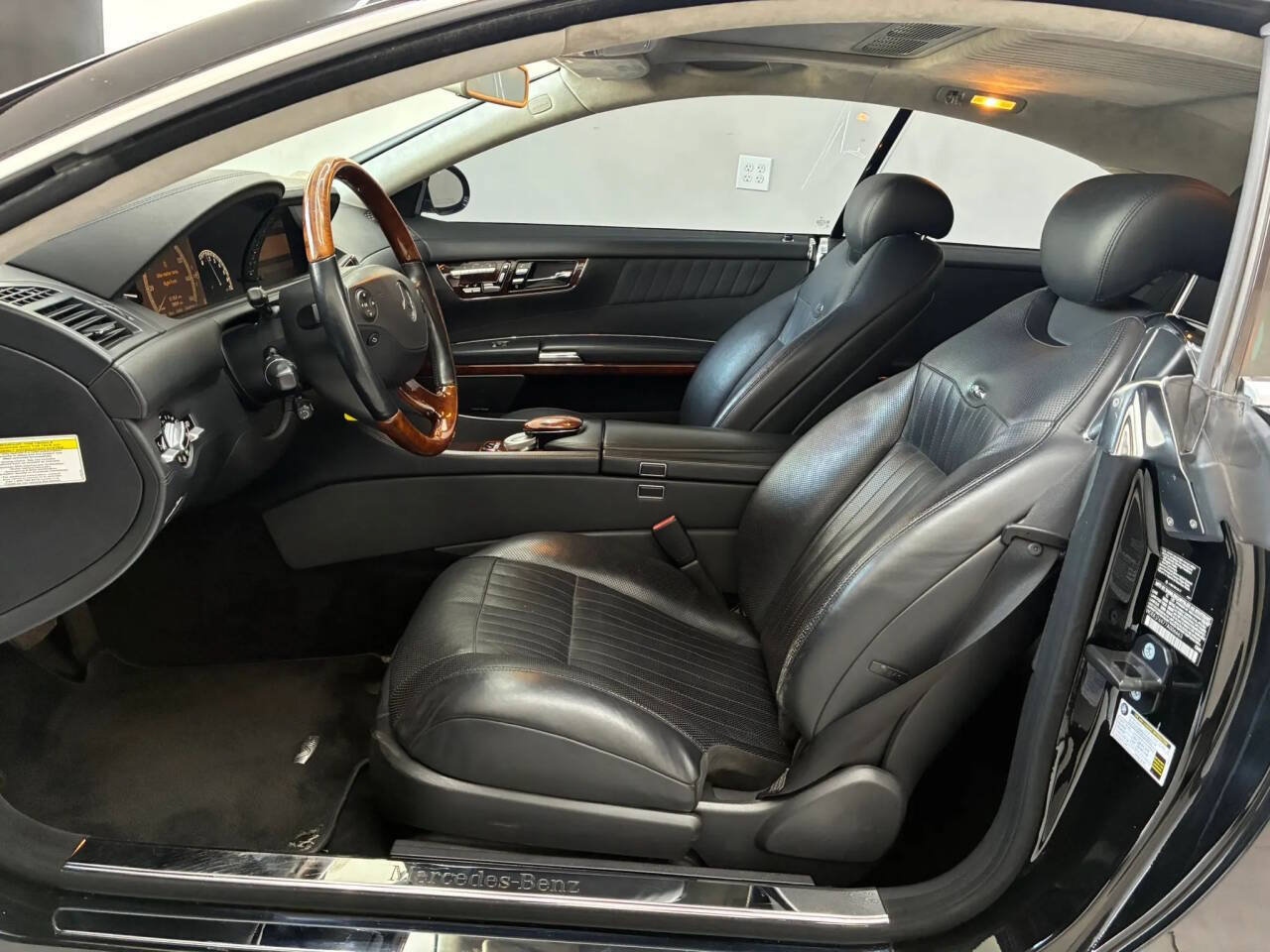 Used 2007 Mercedes-Benz CL 600 image 16