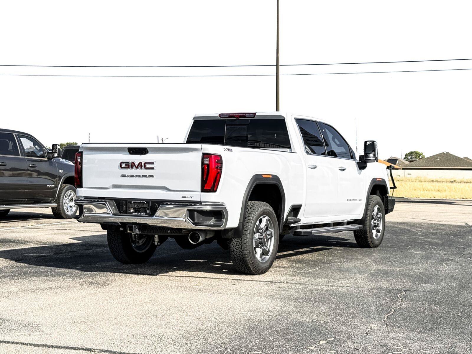 Used 2026 GMC Sierra 2500 SLT w/ Texas SLT Premium Package AWD/4WD image 10