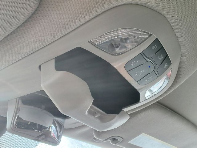 Used 2024 Chrysler Pacifica Touring-L FWD image 19