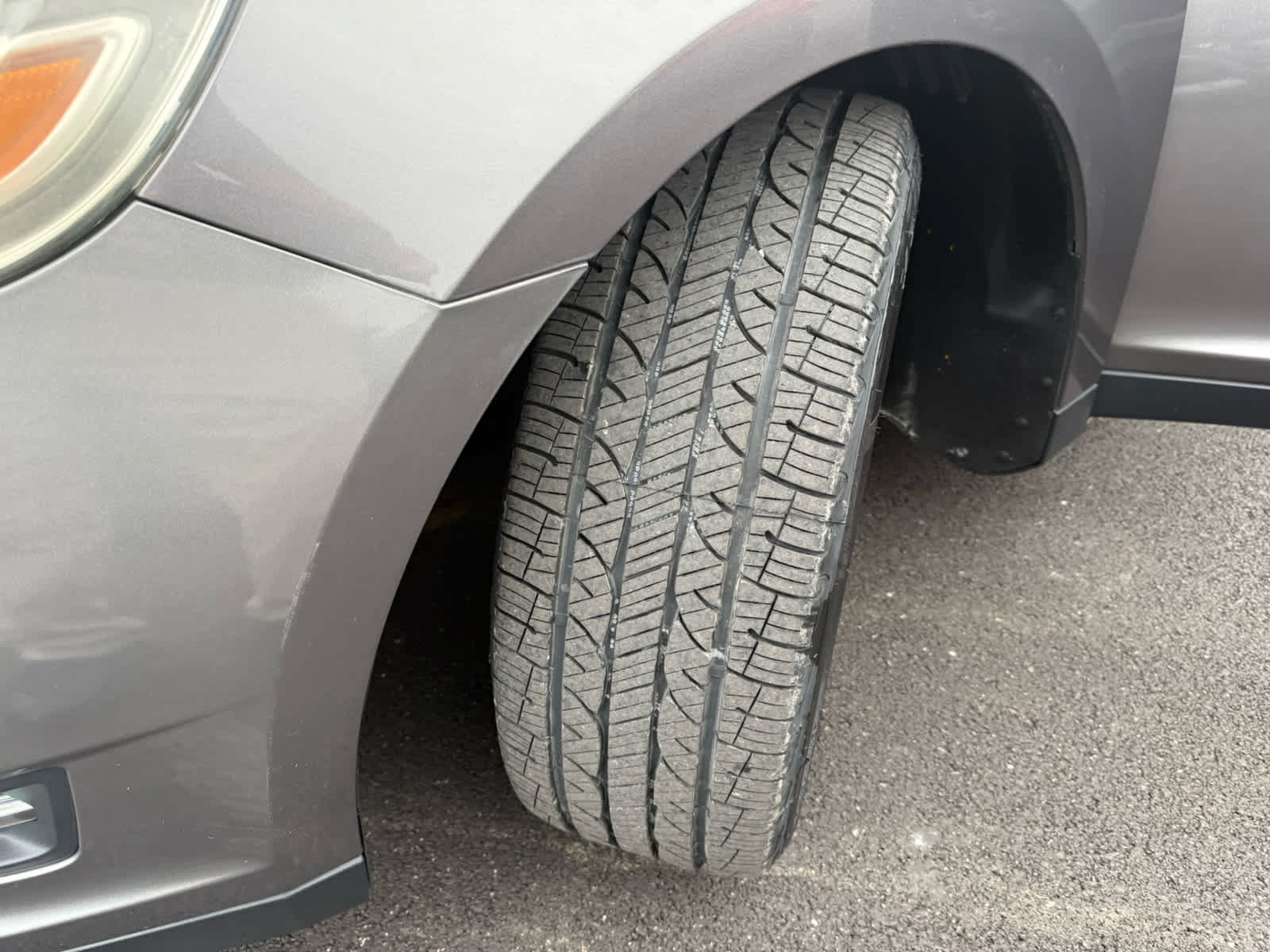 Used 2012 Ford Taurus SEL FWD image 25