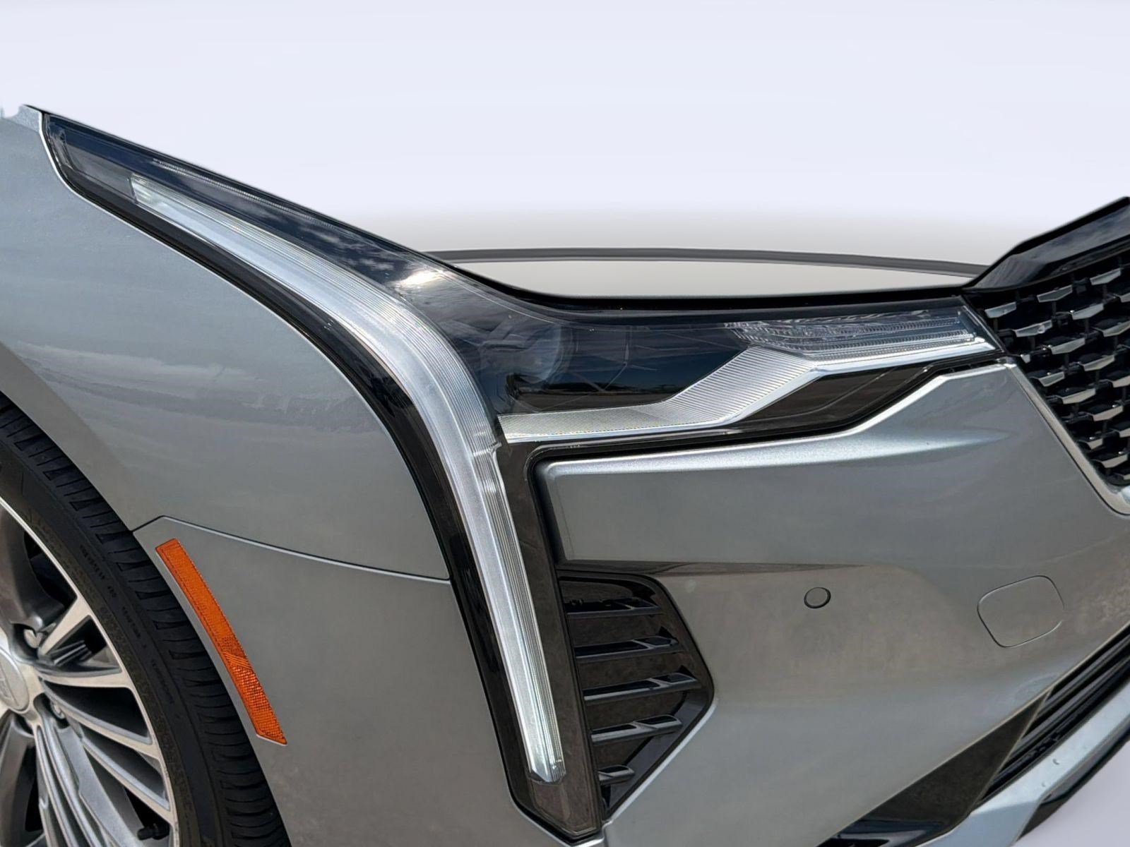 Used 2025 Cadillac CT4 Premium Luxury RWD image 11