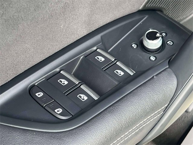 Used 2023 Audi SQ5 Premium Plus w/ Premium Plus Package image 18