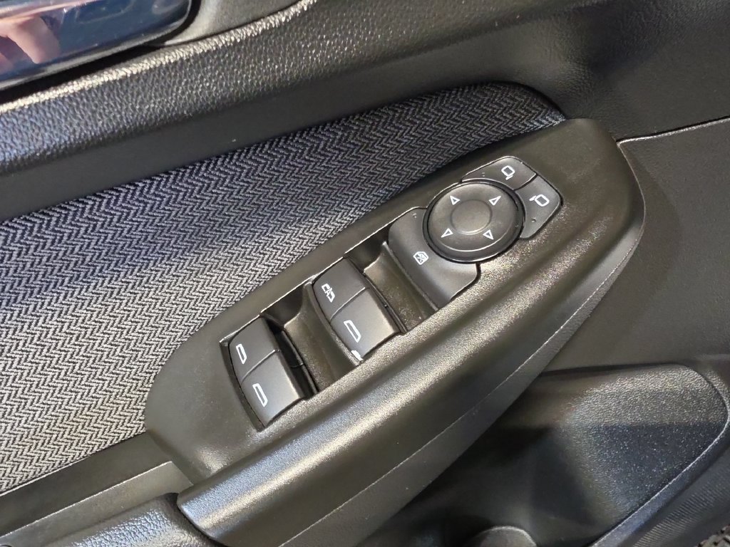 Used 2022 Chevrolet TrailBlazer LT AWD/4WD image 15
