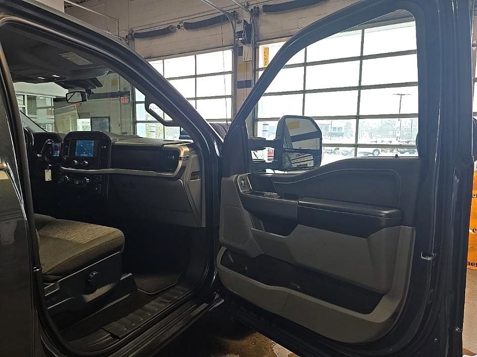 Used 2021 Ford F150 XLT w/ Equipment Group 301A Mid image 26