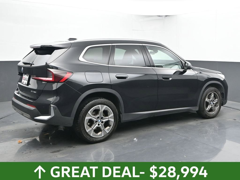 Used 2023 BMW X1 xDrive28i image 11