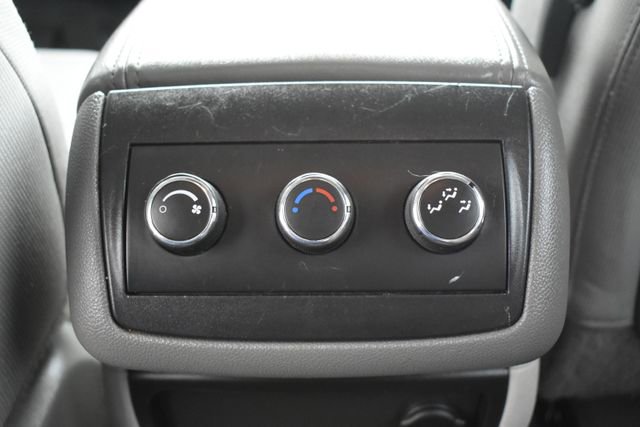 Used 2015 GMC Acadia SLE image 34