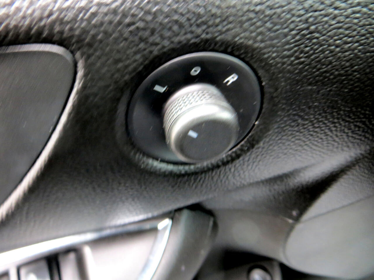 Used 2018 Chevrolet Cruze LT w/ Convenience Package image 20