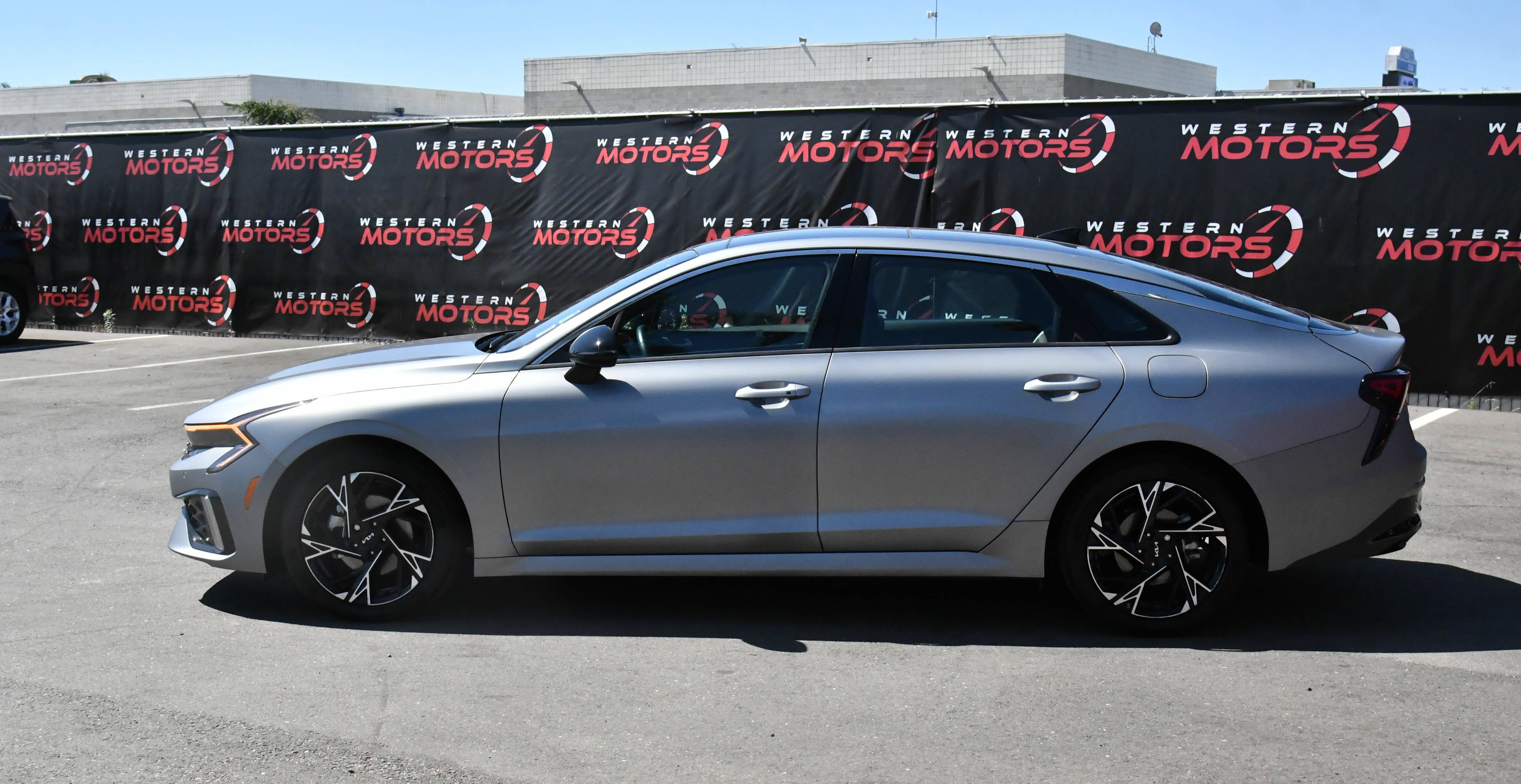 Used 2025 Kia K5 GT-Line w/ GT-Line Premium Package FWD image 4