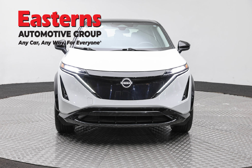 Used 2024 Nissan Ariya AWD image 3