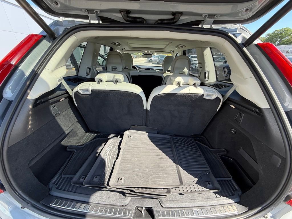 Used 2025 Volvo XC90 T8 Ultra AWD/4WD image 7