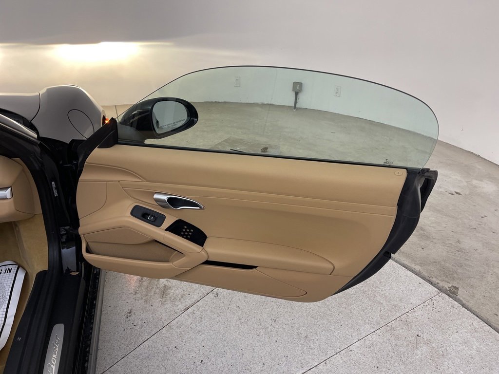 Used 2015 Porsche Boxster image 19