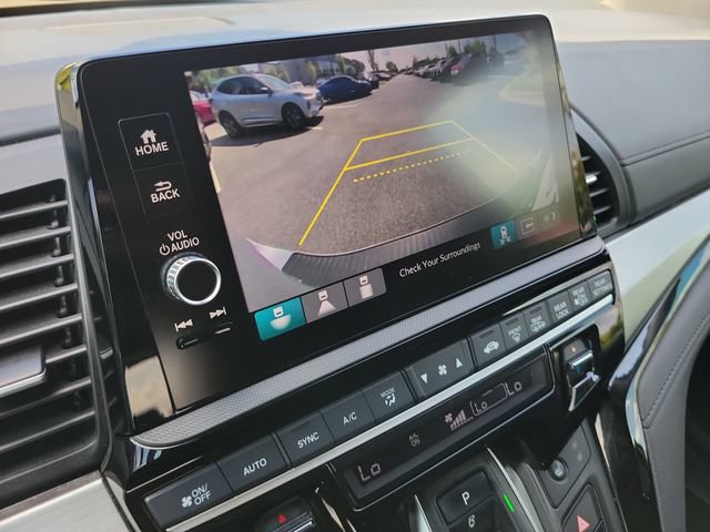 Used 2025 Honda Odyssey Touring image 27