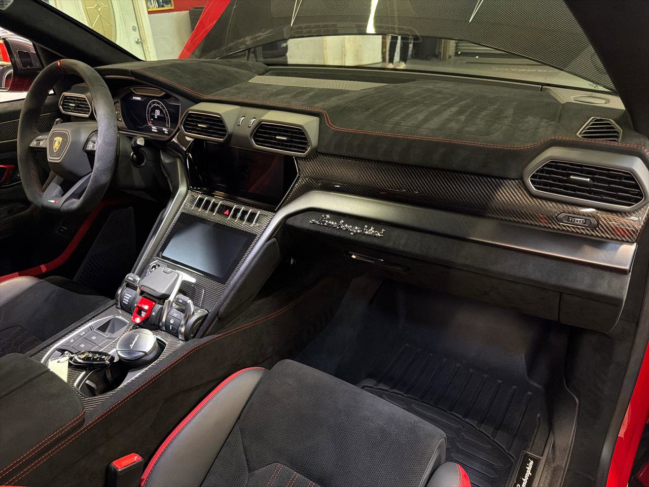 Used 2024 Lamborghini Urus Performante image 27