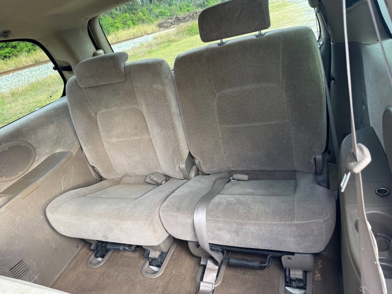 Used 2003 Kia Sedona LX image 17