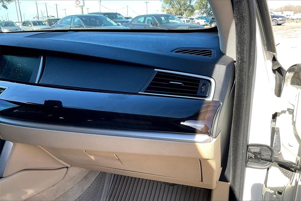 Used 2011 BMW 535i Gran Turismo image 23