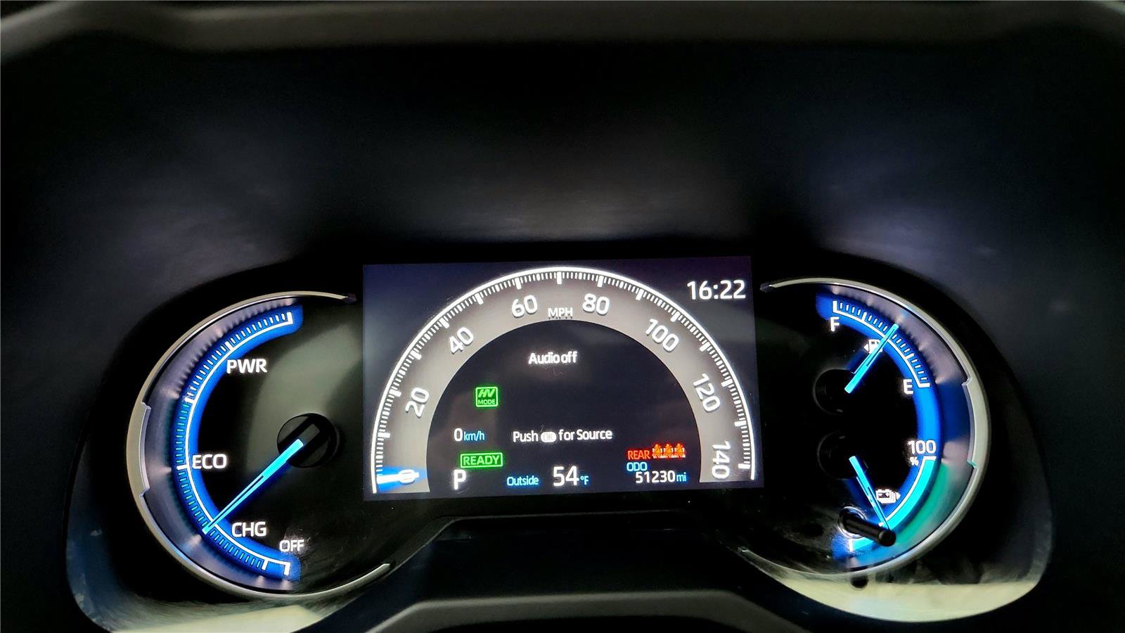 Used 2024 Toyota RAV4 SE w/ Weather & Moonroof Package image 35