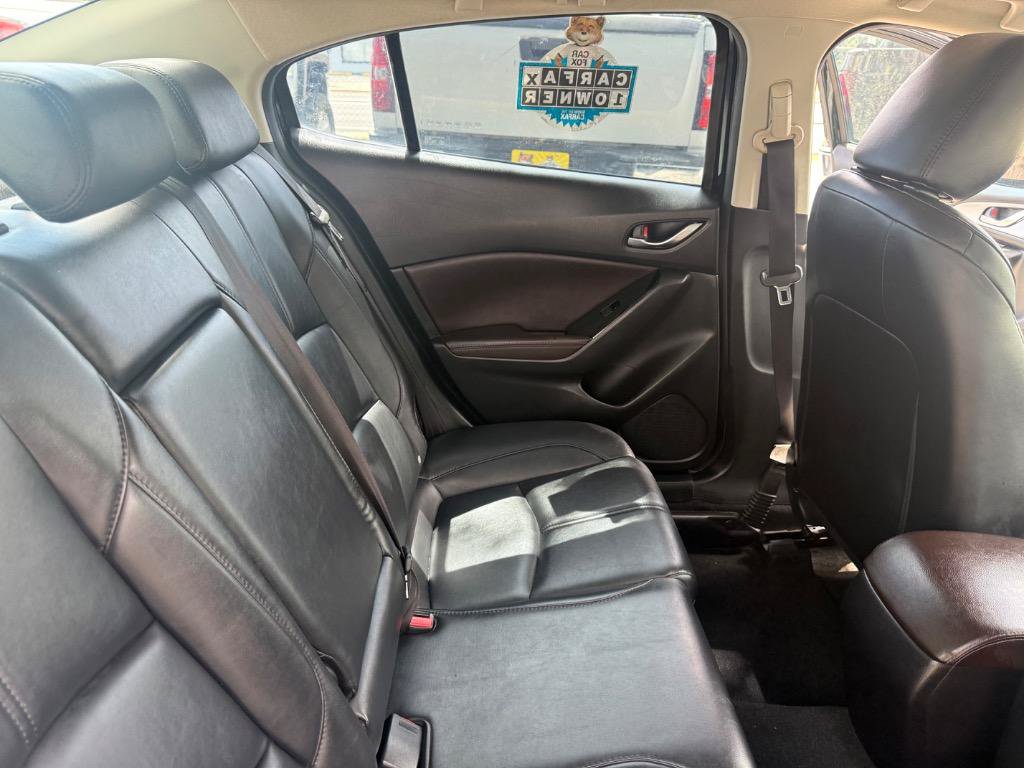 Used 2018 MAZDA MAZDA3 Touring FWD image 42