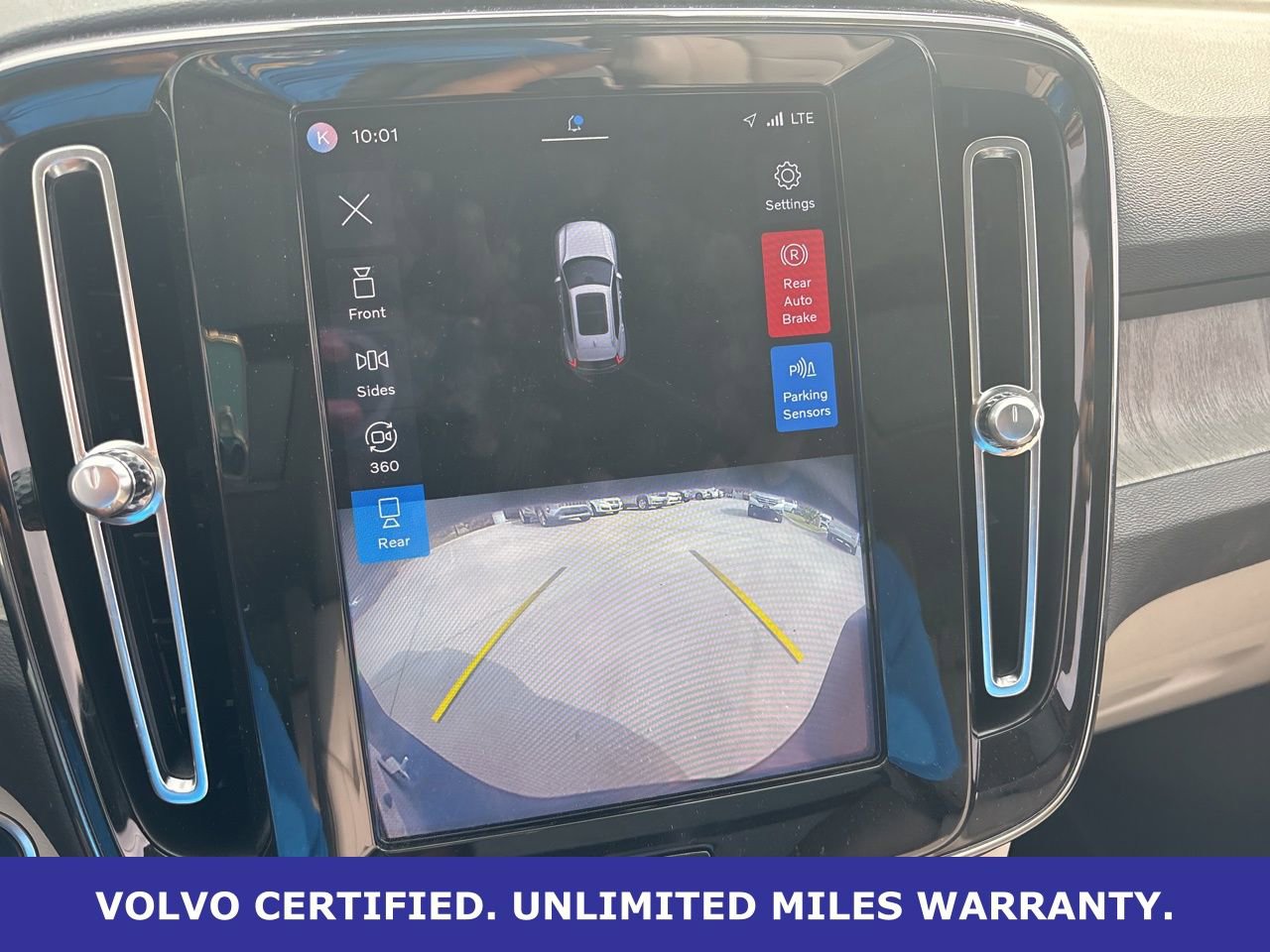 Certified 2023 Volvo XC40 B5 Plus w/ Climate Package AWD/4WD image 19