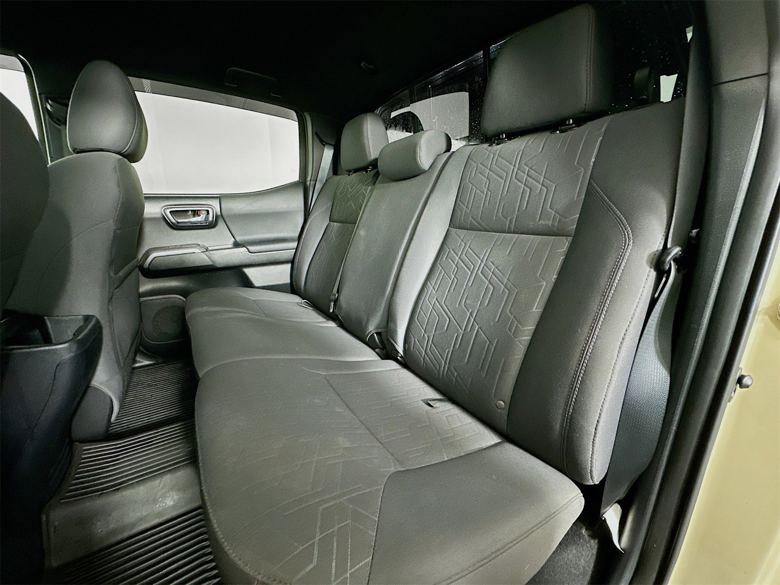 Used 2018 Toyota Tacoma TRD Sport w/ Technology Package image 23