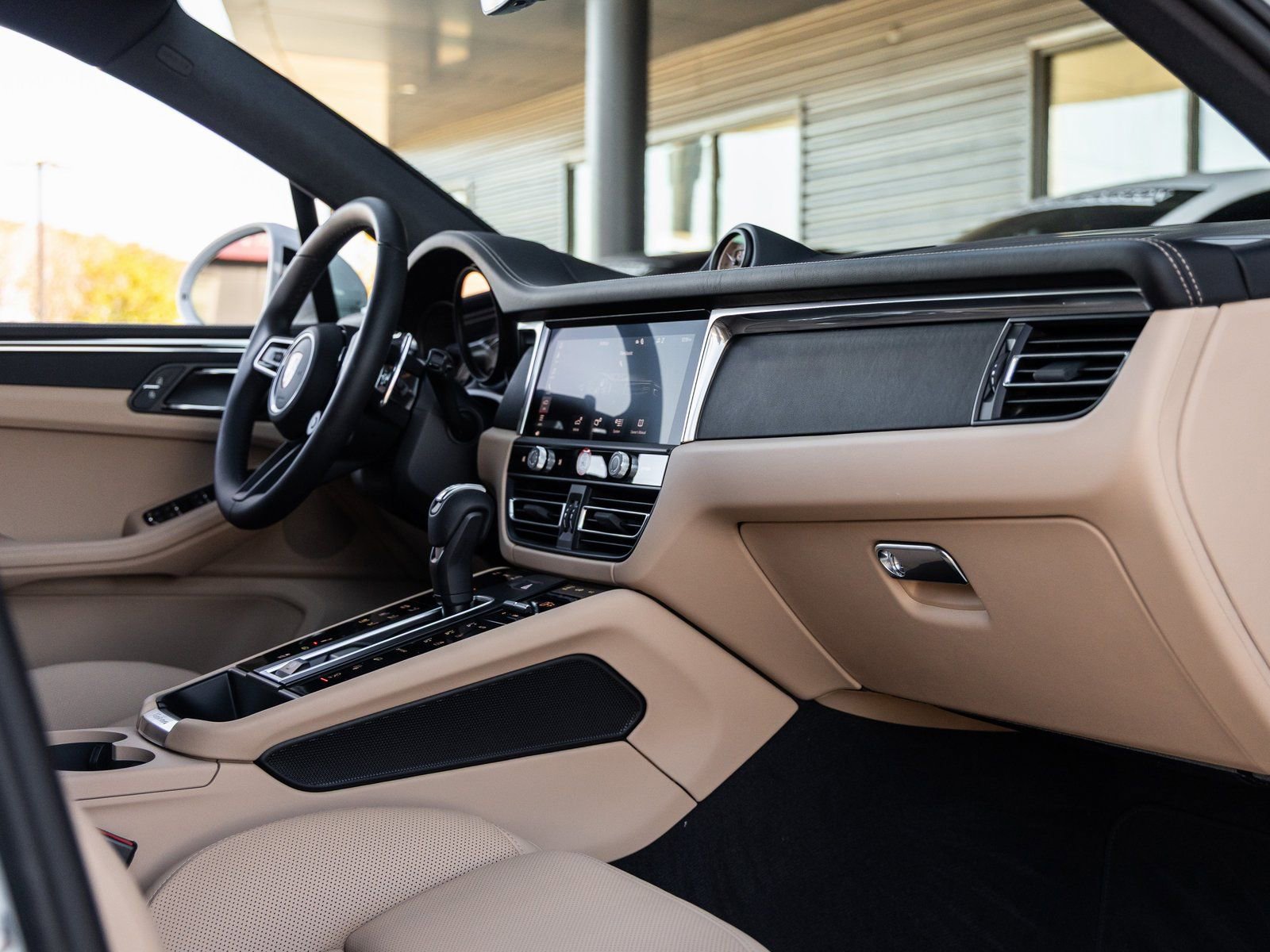 New 2026 Porsche Macan S image 46