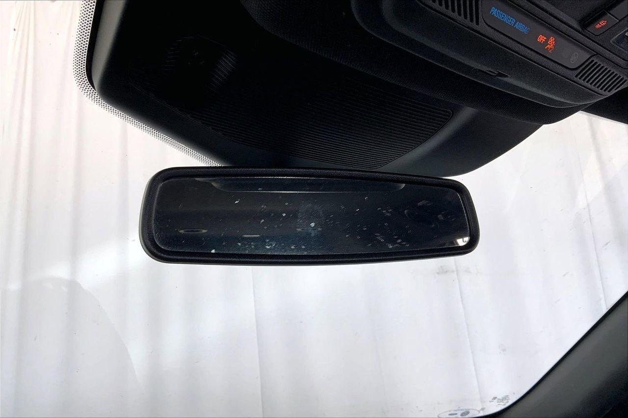 Used 2020 Ford Explorer Limited RWD image 16