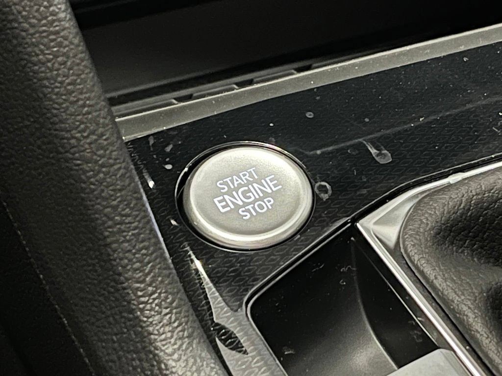 New 2026 Volkswagen Taos SEL AWD/4WD image 15