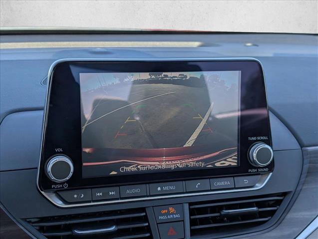 Used 2025 Nissan Altima 2.5 SV FWD image 18