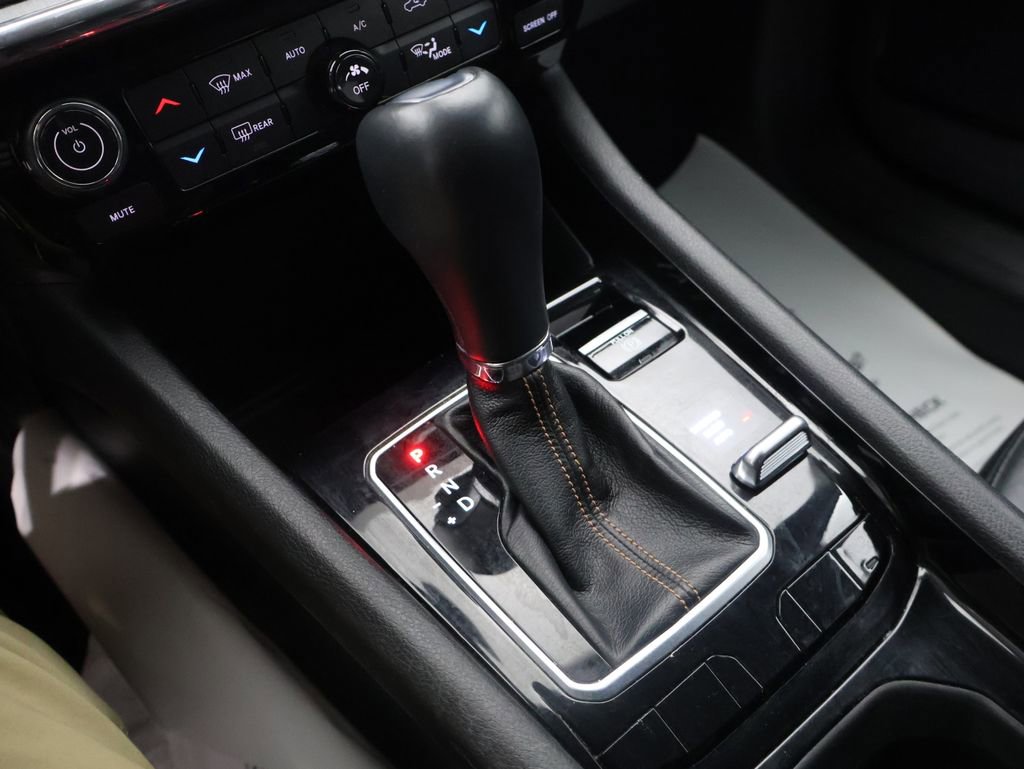 Used 2022 Jeep Compass Limited image 28