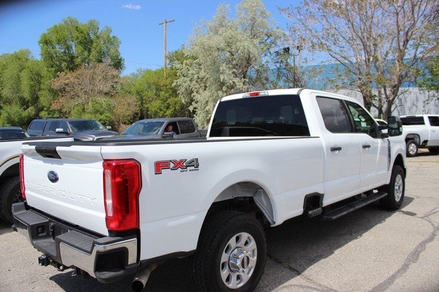 Used 2024 Ford F350 XLT w/ FX4 Off-Road Package AWD/4WD image 14