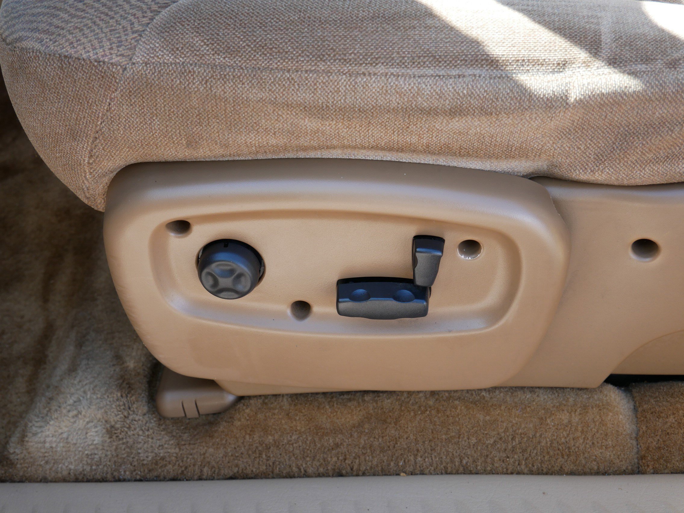 Used 2003 Chevrolet TrailBlazer LT w/ Driver Convenience Package image 19