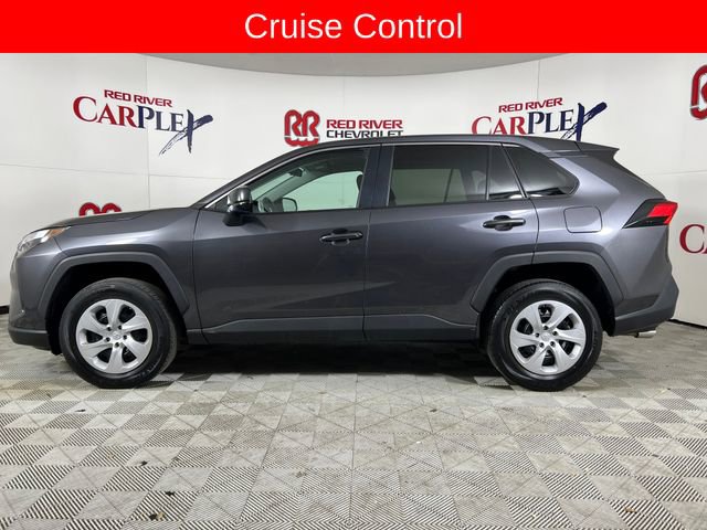 Used 2024 Toyota RAV4 LE image 6