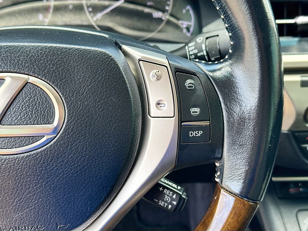 Used 2015 Lexus ES 350 w/ Luxury Package FWD image 34