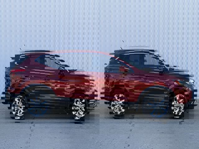 Used 2019 Nissan Rogue Sport SV w/ Technology Package image 3