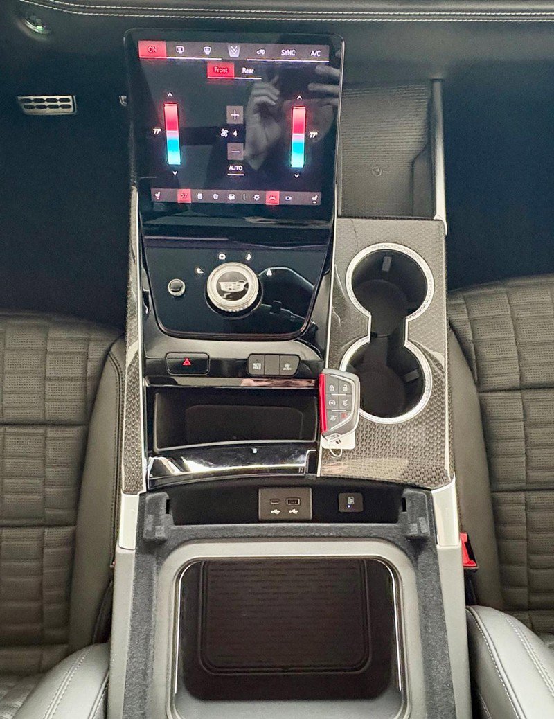 New 2026 Cadillac Escalade V image 18