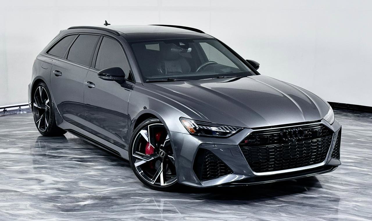 Used 2022 Audi RS 6 w/ Executive Package image 3