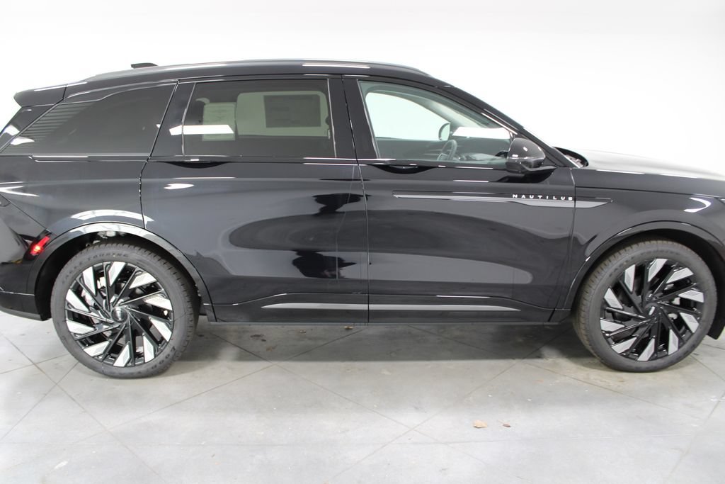 New 2026 Lincoln Nautilus Reserve AWD/4WD image 10