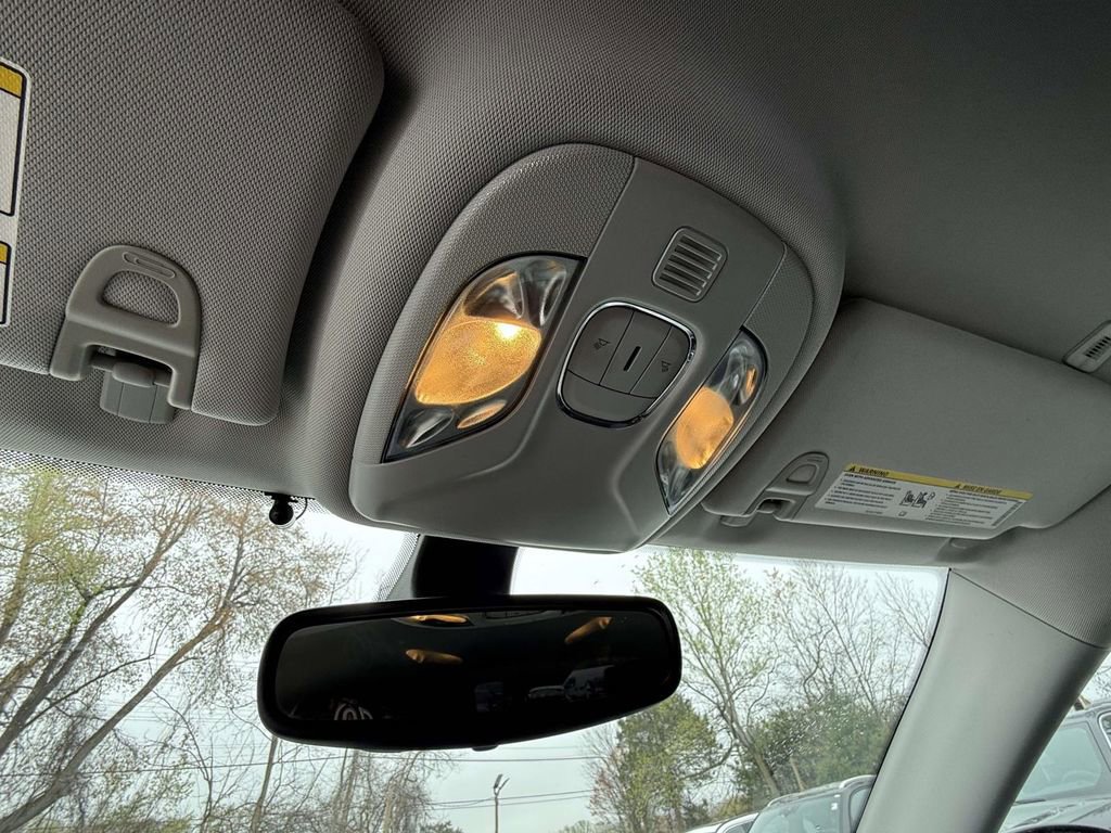 Used 2019 Jeep Compass Latitude image 29