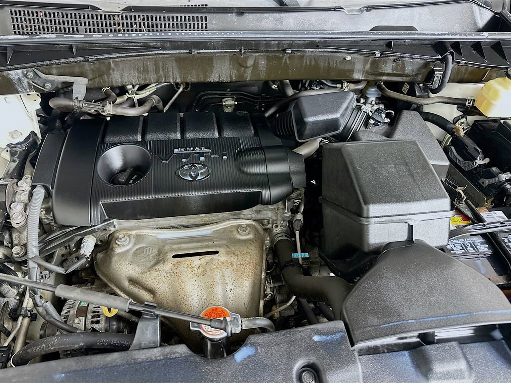 Used 2017 Toyota Highlander LE image 29