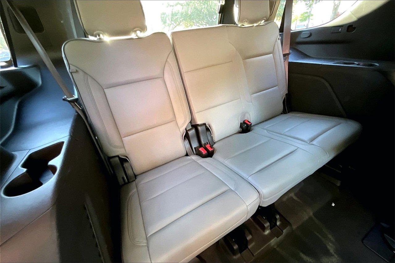 Used 2021 GMC Yukon SLT w/ SLT Luxury Plus Package image 33