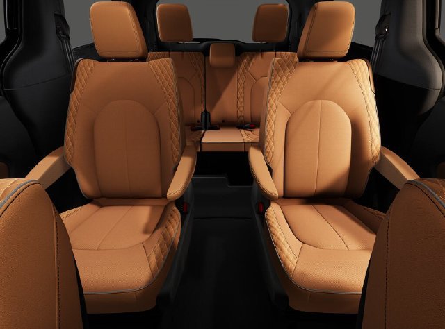 New 2026 Chrysler Pacifica Pinnacle FWD image 3