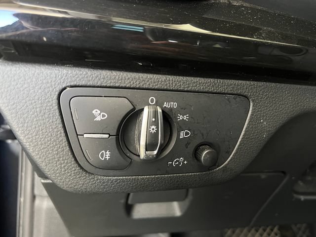 Used 2020 Audi Q5 e Premium w/ Convenience Package AWD/4WD image 27
