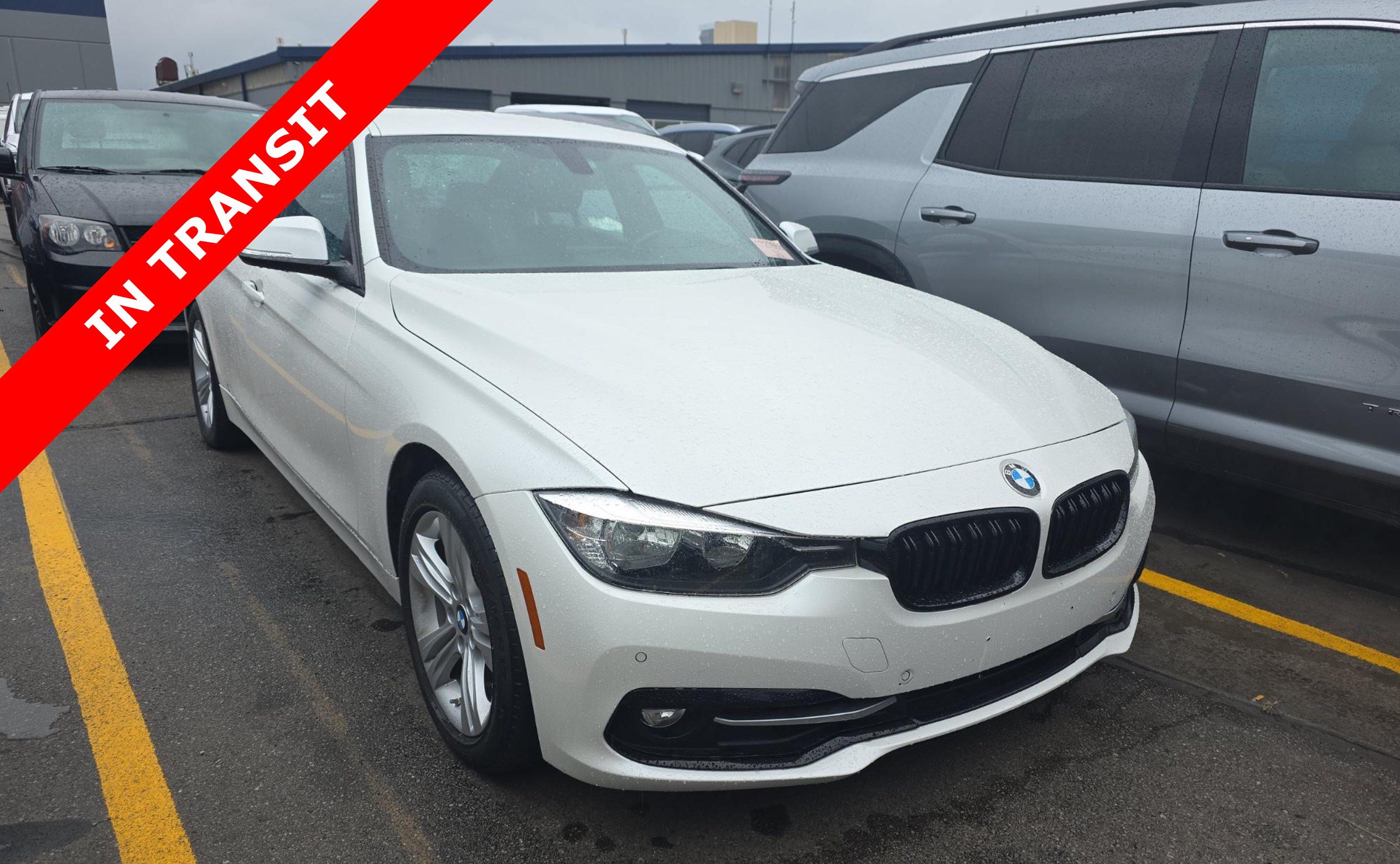 Used 2017 BMW 330e w/ Driver Assistance Package RWD image 5