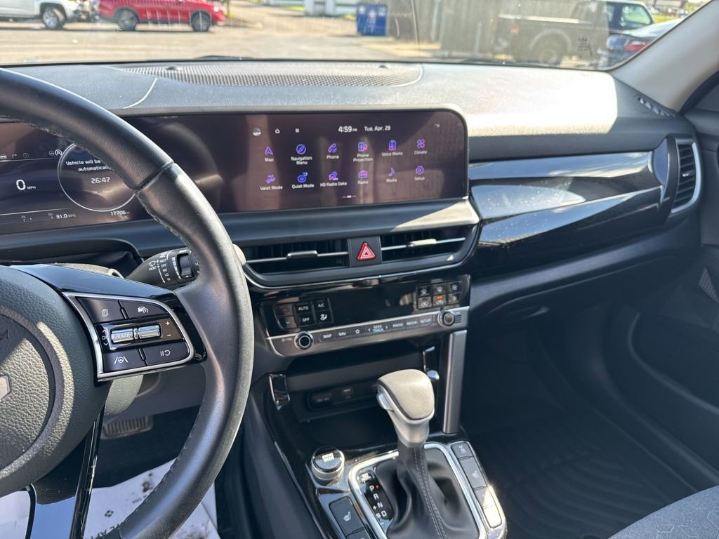 Used 2024 Kia Seltos S AWD/4WD image 18