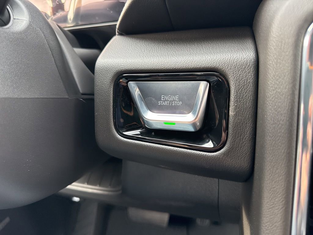 New 2026 GMC Yukon XL Denali image 24