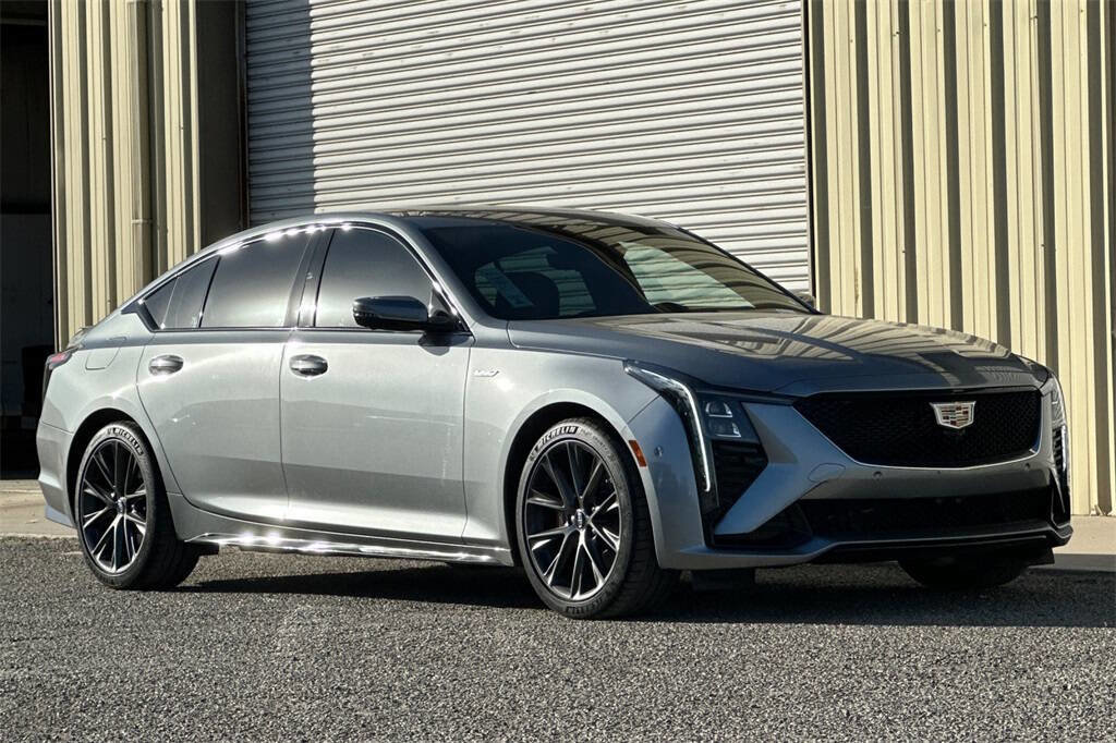 Used 2025 Cadillac CT5 V image 8