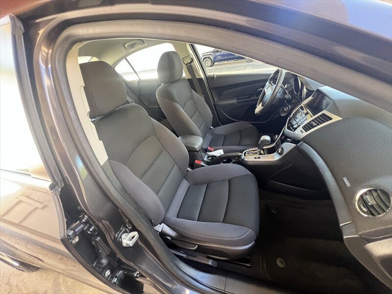 Used 2014 Chevrolet Cruze LT FWD image 33