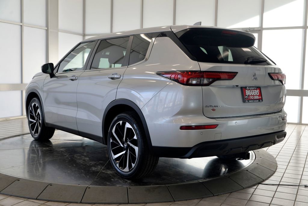 Used 2022 Mitsubishi Outlander ES image 6